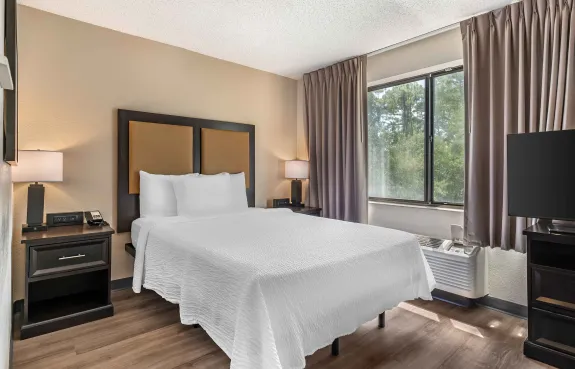 Studio Suite - 2 Full Beds