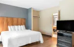 1 Bedroom Suite - 1 King Bed