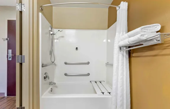 Studio Suite - 1 Full Bed