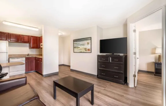 Executive Suite - 1 King Bed